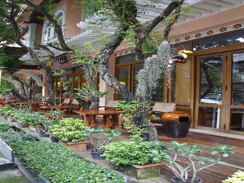 La Petite Salil Sukhumvit 8 Hotel Bangkok Esterno foto